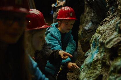 Die Bergzwerge erleben das Museum Weltkulturerbe Rammelsberg. Foto: Stefan Sobotta/ Visum. 